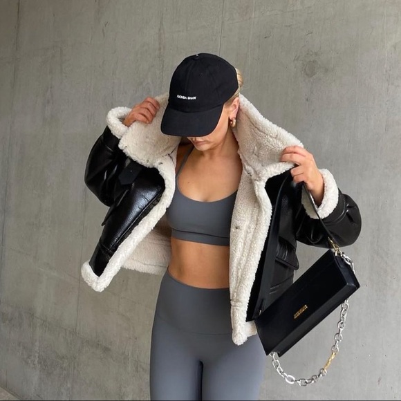 Zara Shearling Cropped Jacket - Picture 4 of 4